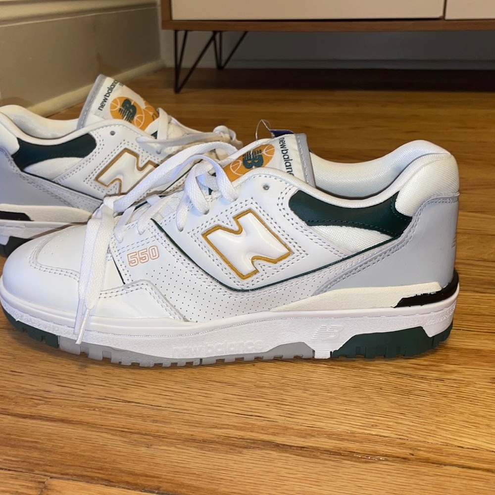 New Balance 550